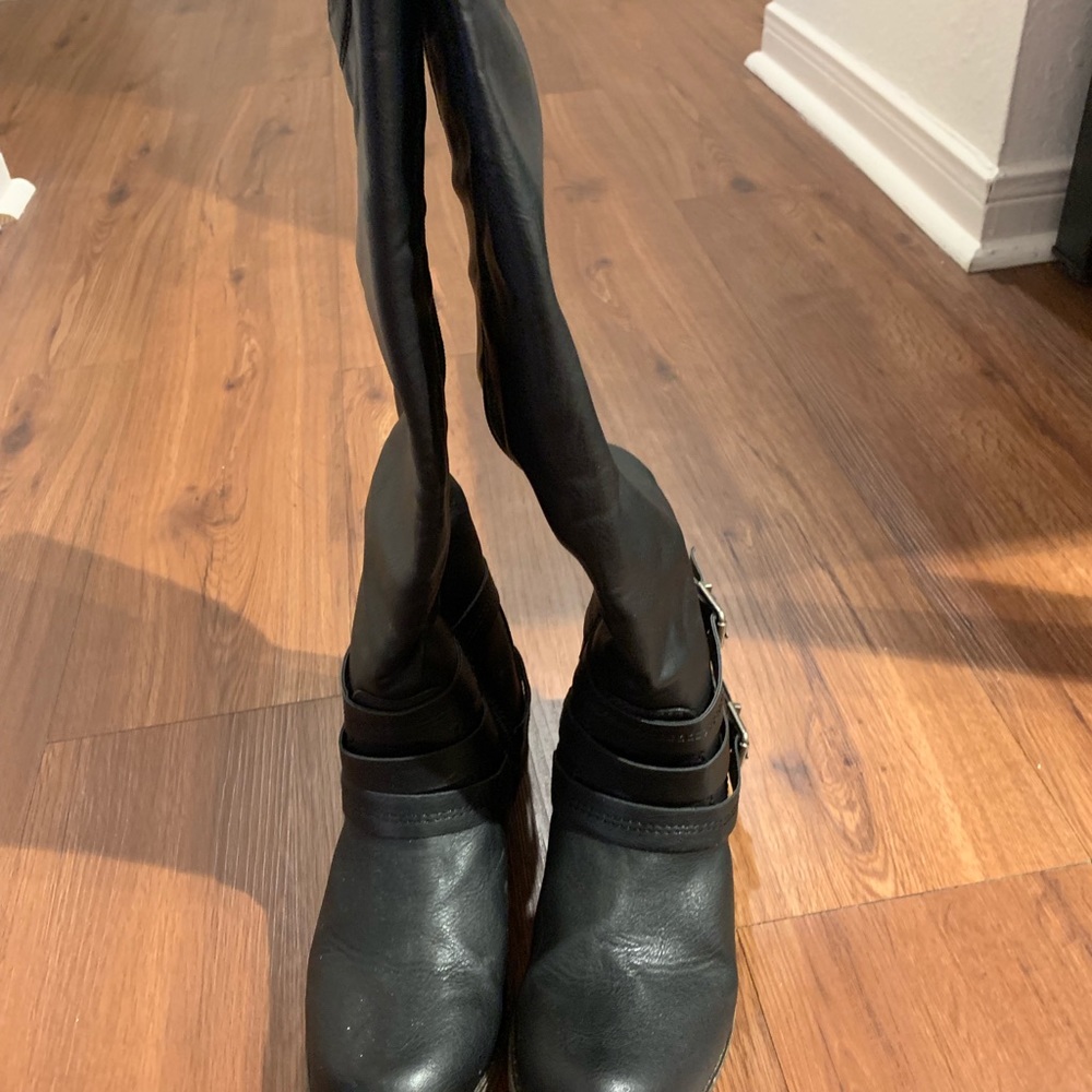 Boots - Picture 2 of 4